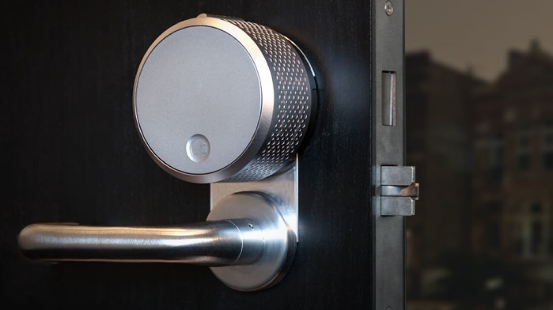 August Smart Lock Mit Google Home Verschliessen