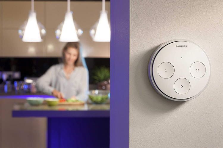 The Philips Hue Tap switch works kinetically and therefore does not require any cables or batteries